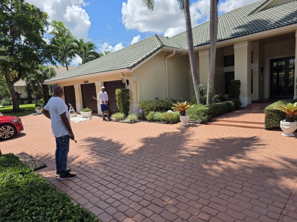 Exterior home painting in Pompano Beach FL