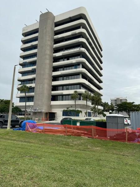 Residential exterior painting in Palm Beach FL